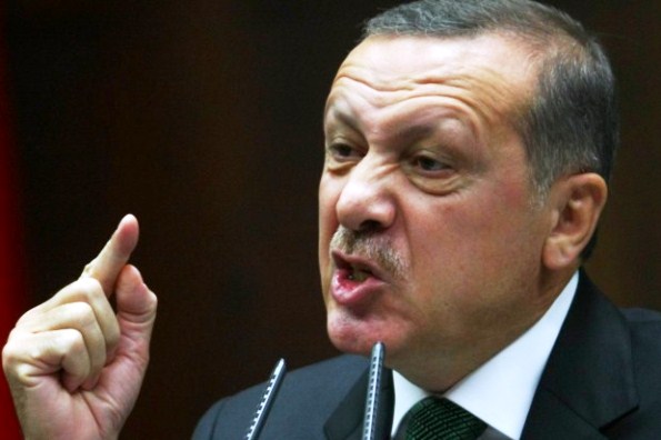 Erdogan decide di bombardare l'Isis