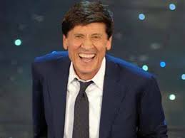 Gianni Morandi per andare a cento all’ora e arriva la multa