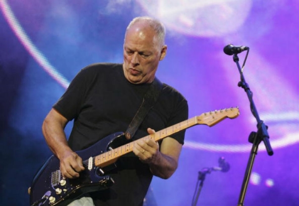 Gilmour e il suo nuovo lavoro Rattle that Rock