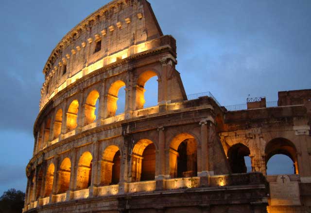 turista-colosseo