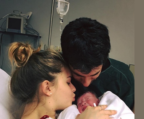 Kledi Kadiu diventa papà della piccola Lea. La foto su Facebook