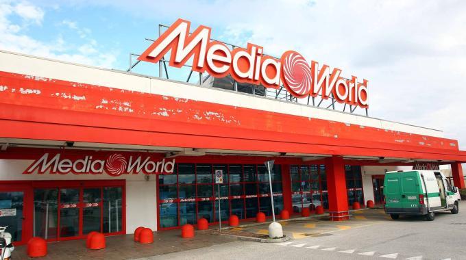 Volantino MediaWorld e Unieuro Capodanno 2017