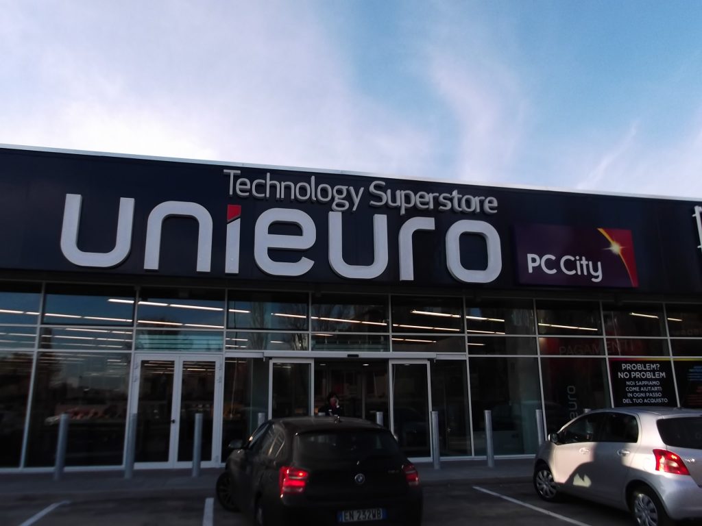 Volantino Unieuro e Trony Febbraio 2017 migliori offerte smartphone