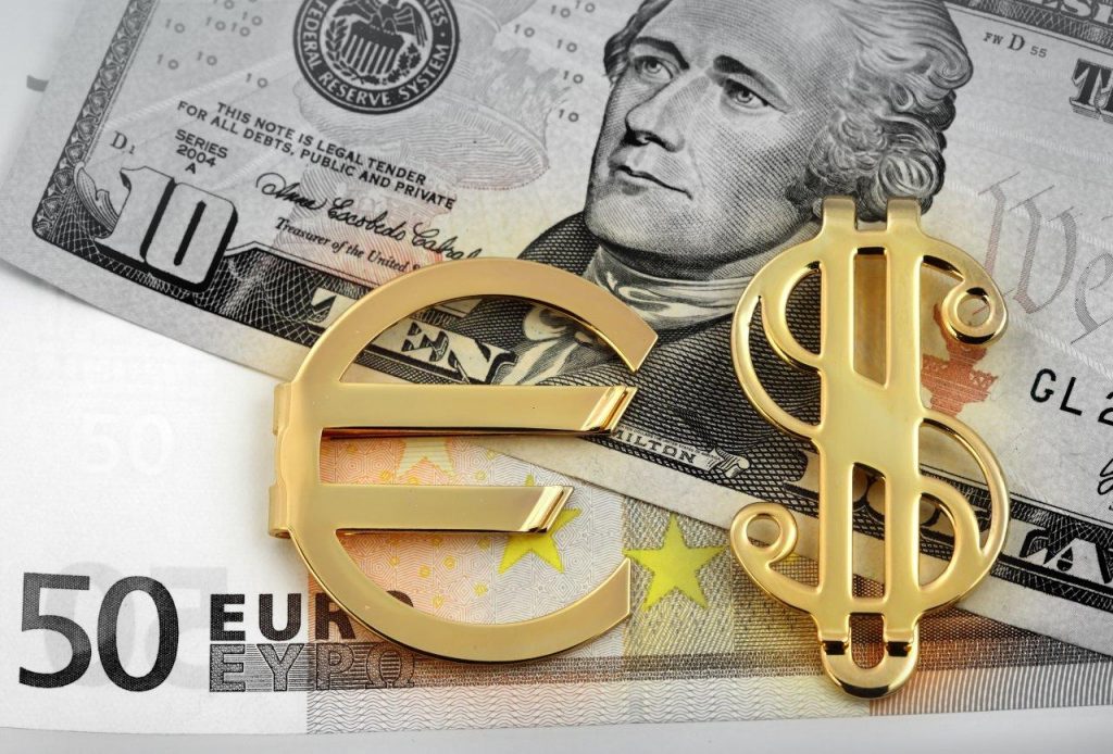 Cambio Euro Dollaro aggiornamento situazione USA ed Europa