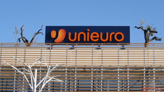 Volantino Unieuro 20% sconti smartphone e Tablet Volantino Unieuro 20% sconti smartphone e Tablet